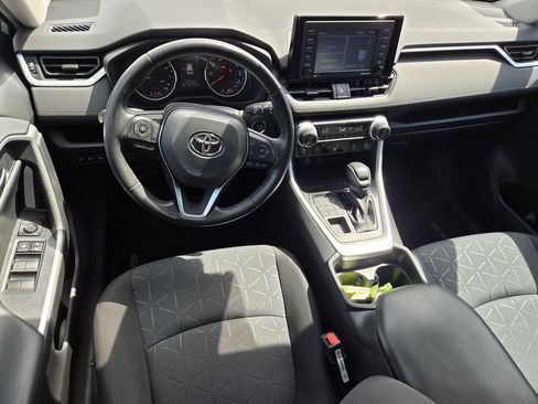 Used 2020 Toyota RAV4 XLE w/ XLE Grade Weather Package AWD/4WD image 12