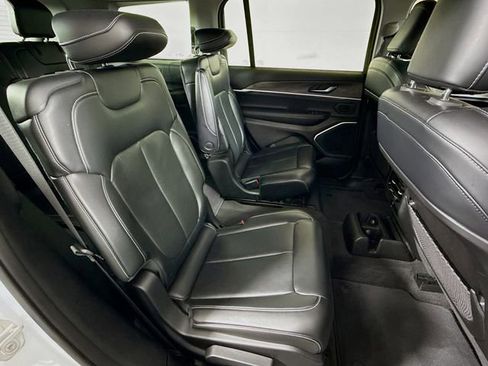 Used 2021 Jeep Grand Cherokee L Limited image 29