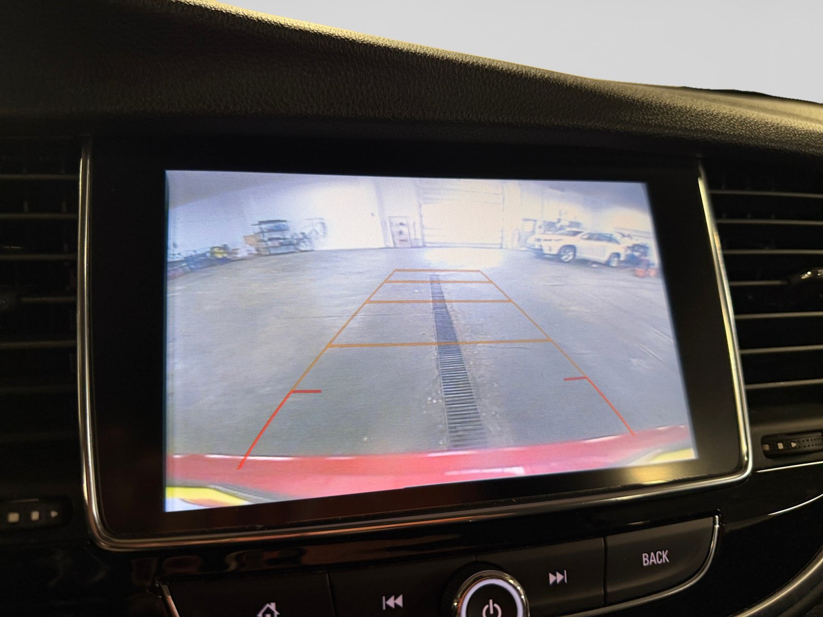 Used 2018 Buick Encore Preferred FWD image 29