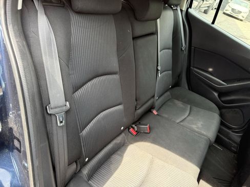 Used 2016 MAZDA MAZDA3 i Touring FWD image 8