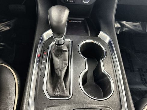 Used 2022 Chevrolet Traverse Premier w/ Redline Edition image 21