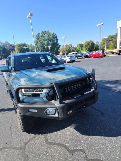 Used 2021 Toyota Tacoma TRD Pro AWD/4WD image 5