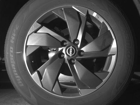 Used 2025 Nissan Rogue SV AWD/4WD image 15
