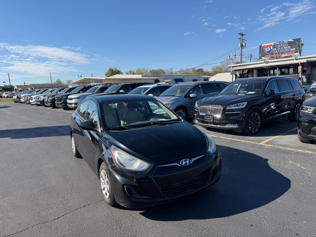 Used 2012 Hyundai Accent GLS w/ Comfort Pkg 2 FWD image 1
