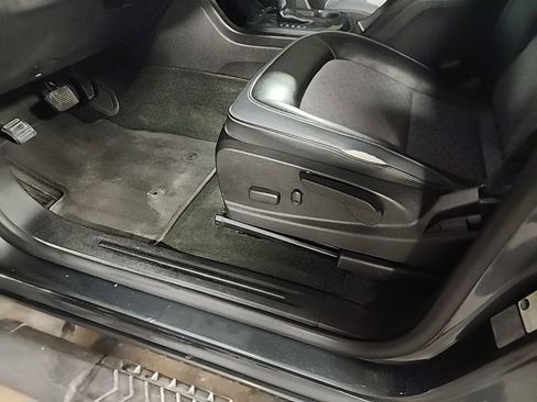 Used 2017 Chevrolet Colorado Z71 image 7