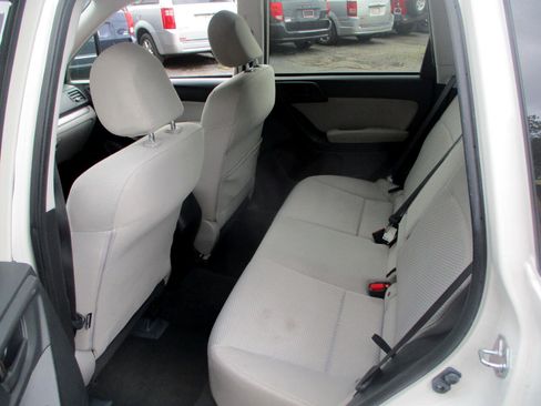 Used 2015 Subaru Forester 2.5i Premium w/ All-Weather Package image 10