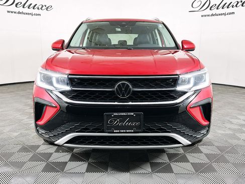 Used 2023 Volkswagen Taos SEL image 2