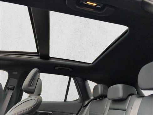 Used 2024 Mercedes-Benz GLC 300 GLC 300 image 20