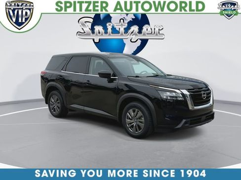 Used 2024 Nissan Pathfinder S AWD/4WD image 3