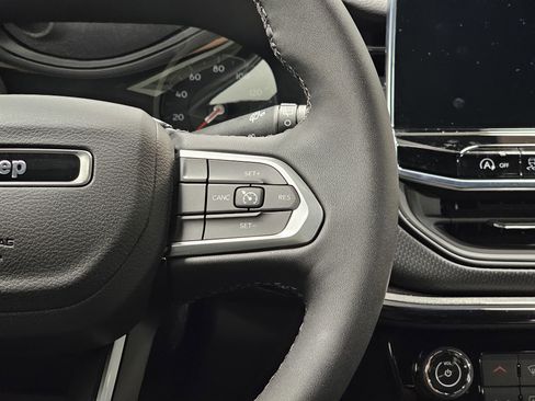 New 2025 Jeep Compass Latitude w/ Sun & Sound Group image 22