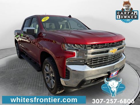 Used 2022 Chevrolet Silverado 1500 LT image 1
