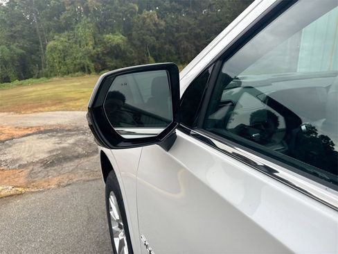 New 2025 Chevrolet Suburban Premier image 11