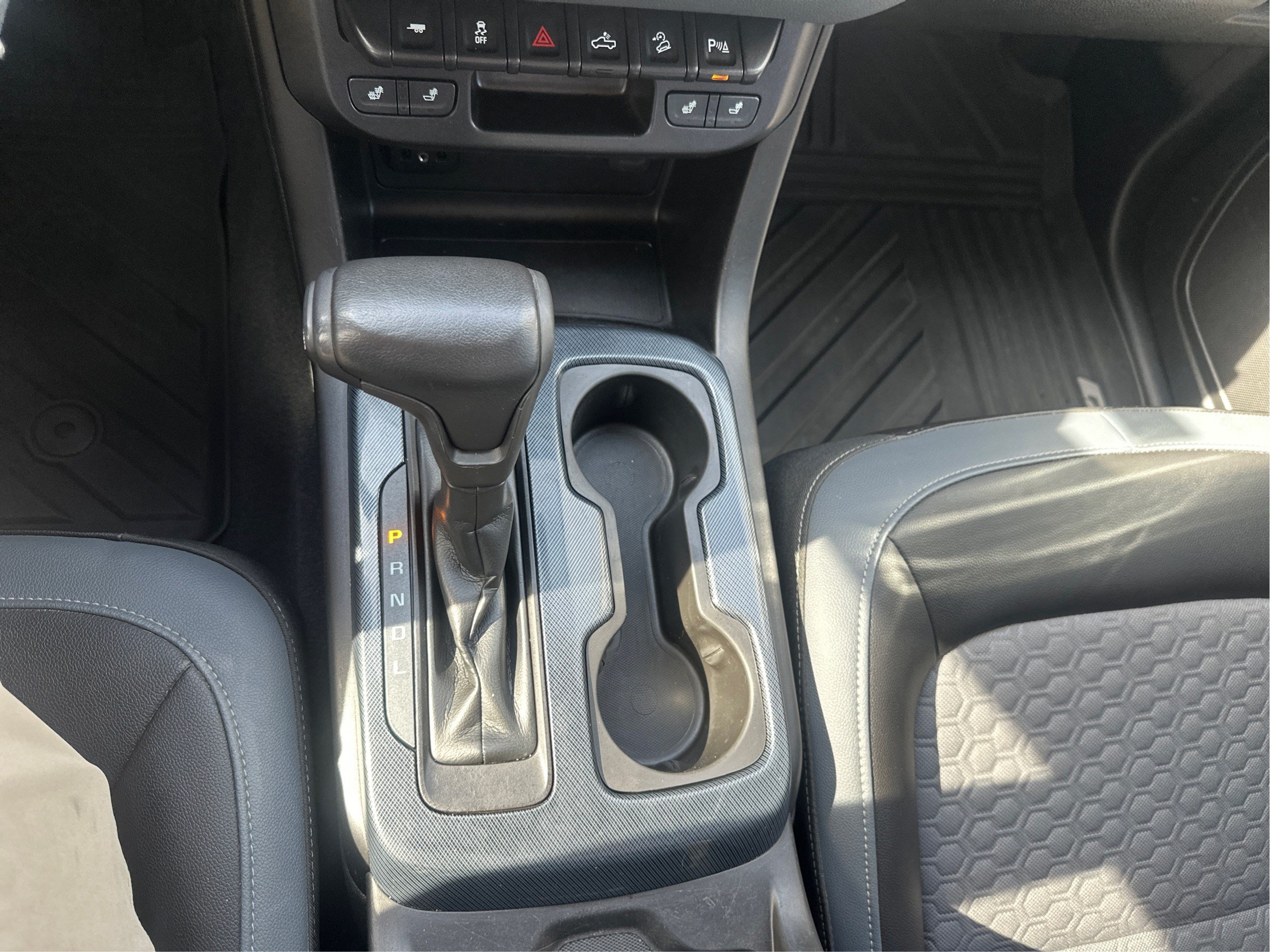 Used 2019 Chevrolet Colorado Z71 AWD/4WD image 14