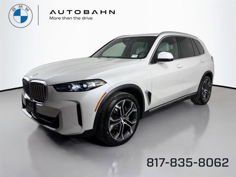 Certified 2024 BMW X5 xDrive40i w/ Parking Assistance Package AWD/4WD image 1