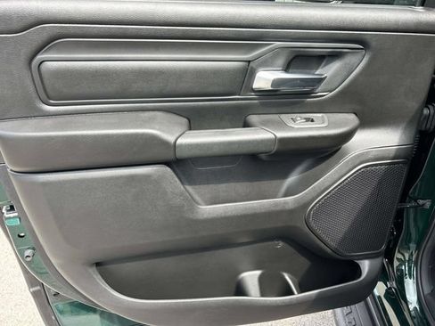 New 2027 RAM 1500 Express AWD/4WD image 17