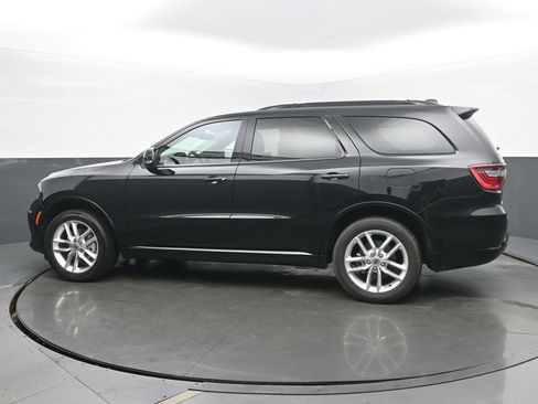Used 2023 Dodge Durango GT image 3