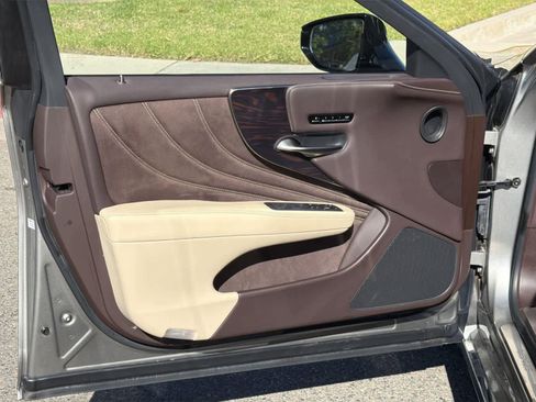 Used 2019 Lexus LS 500 image 22