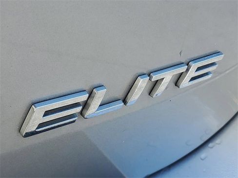 Used 2018 Honda Odyssey Elite image 8