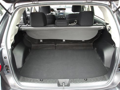 Used 2013 Subaru Impreza 2.0i Sport Premium image 11