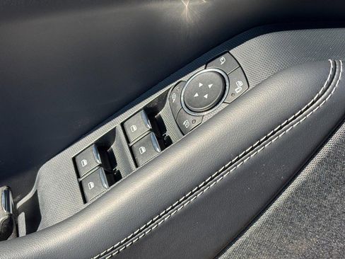 Used 2025 Ford Mustang Mach-E Premium image 17