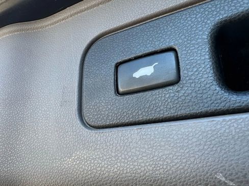 Used 2015 Honda Odyssey EX-L image 18