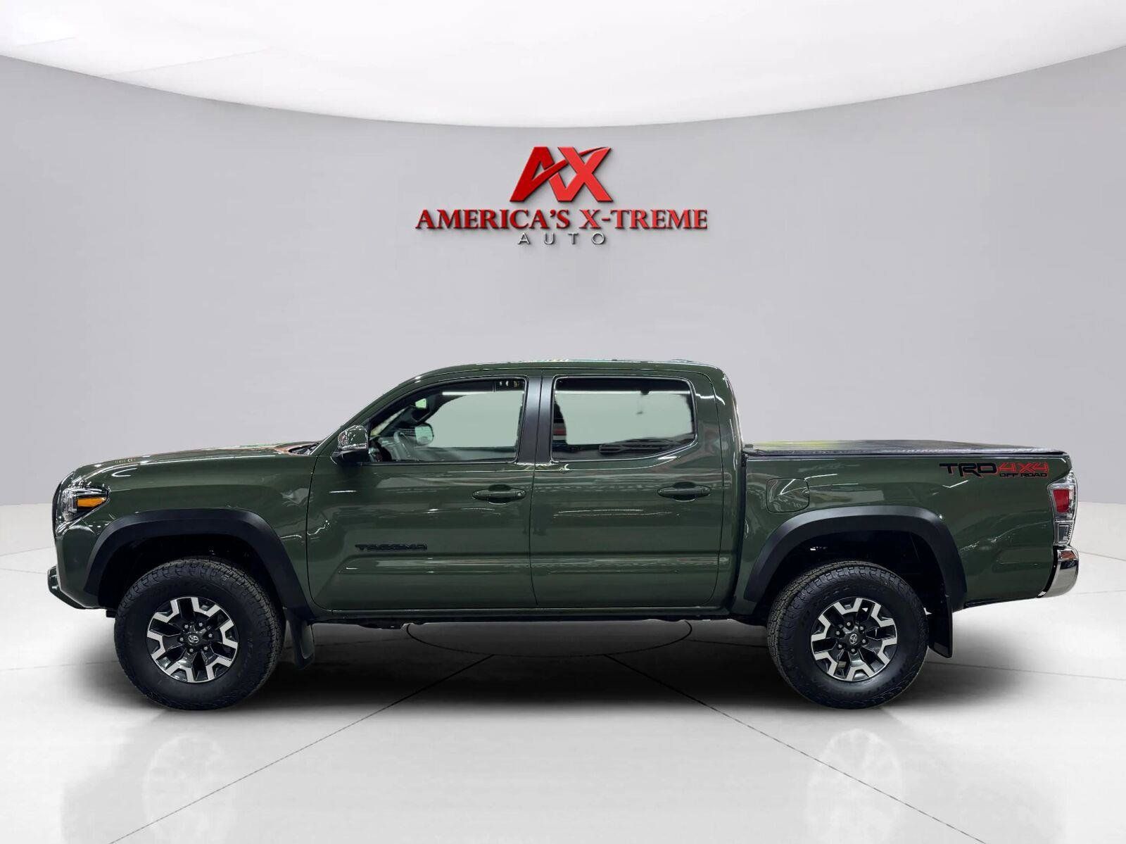Used 2022 Toyota Tacoma TRD Off-Road AWD/4WD image 4