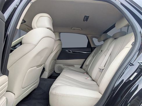 Used 2021 Genesis G80 2.5T image 12