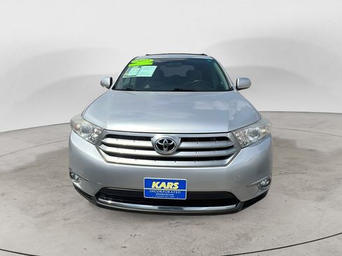 Used 2012 Toyota Highlander 4WD w/ Tech Pkg image 2