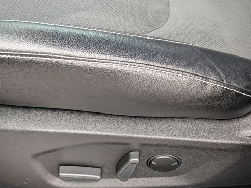 Used 2023 Ford Edge ST image 11