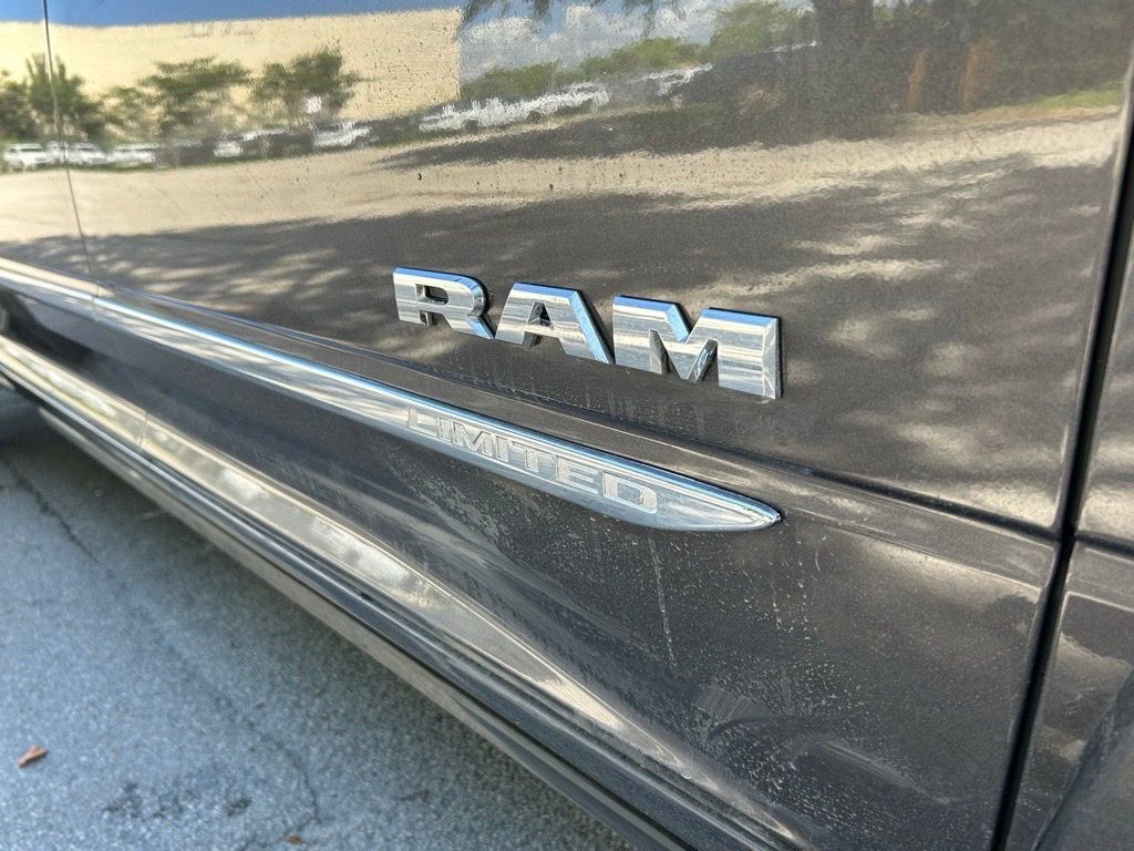 New 2026 RAM 3500 Limited AWD/4WD image 34