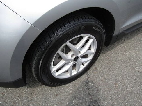 Used 2024 Ford Edge SEL AWD/4WD image 32