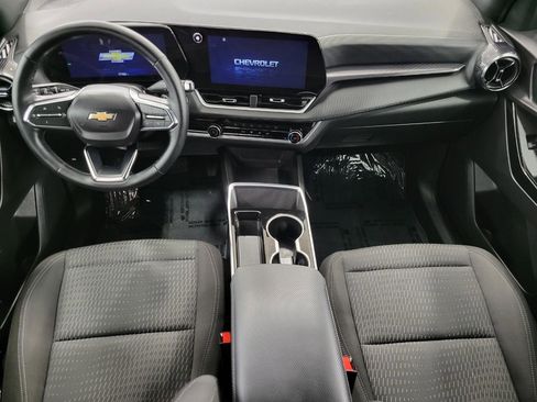 Used 2025 Chevrolet Equinox LT image 6