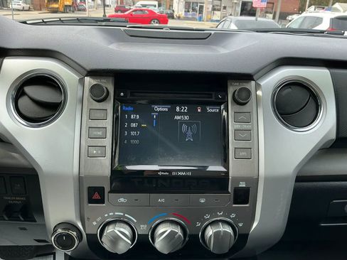 Used 2018 Toyota Tundra SR5 w/ TRD Off Road Package image 20