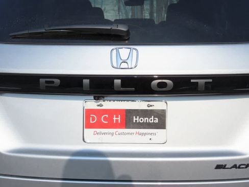 New 2026 Honda Pilot Black Edition image 7
