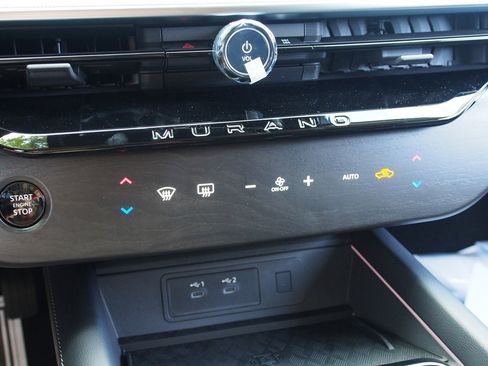 Used 2025 Nissan Murano SL image 24