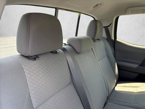 Certified 2020 Toyota Tacoma SR5 RWD image 21