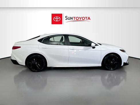 Used 2026 Toyota Camry SE w/ Convenience Package FWD image 2