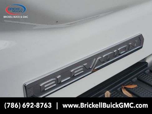 New 2026 GMC Sierra 1500 Elevation image 7
