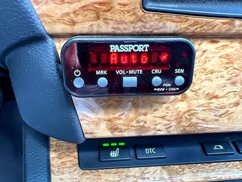 Used 2006 BMW 650i Convertible image 16