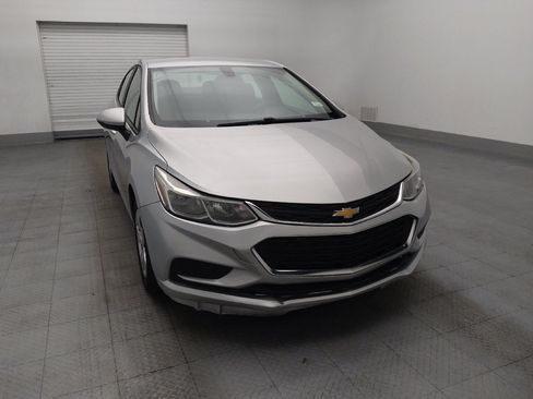 Used 2018 Chevrolet Cruze LS FWD image 14