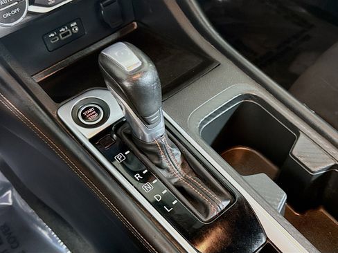 Used 2021 Nissan Sentra SR image 20