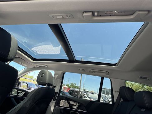 New 2026 Mercedes-Benz GLS 450 4MATIC image 29