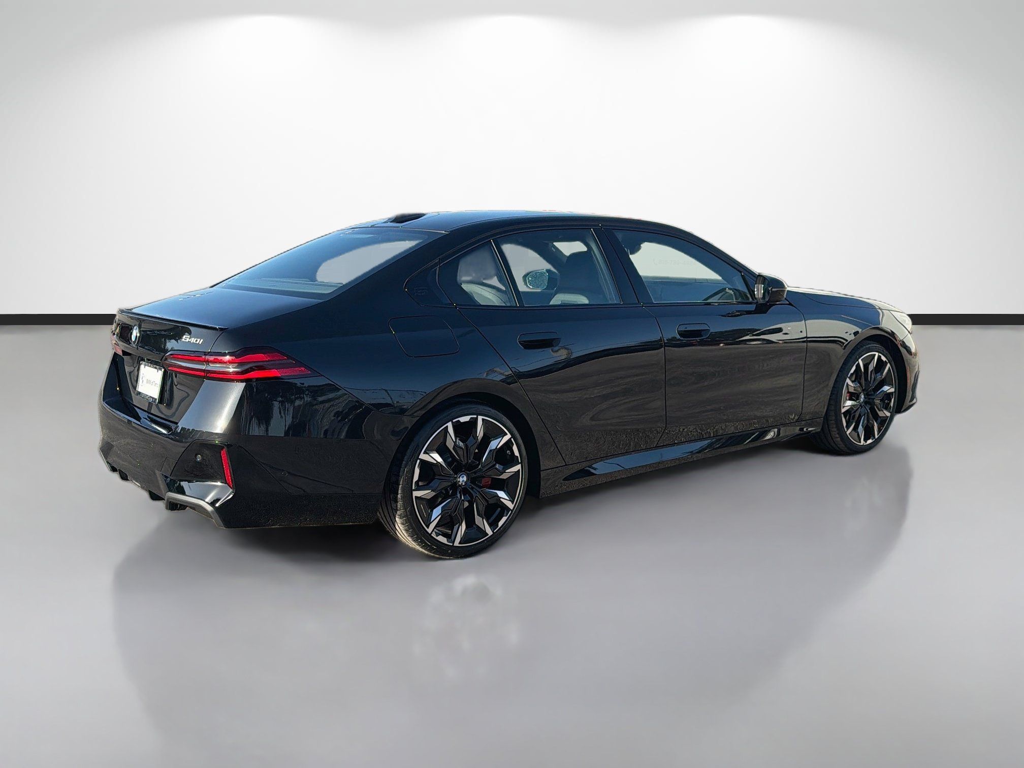 New 2027 BMW 540i xDrive w/ M Sport Package AWD/4WD image 3