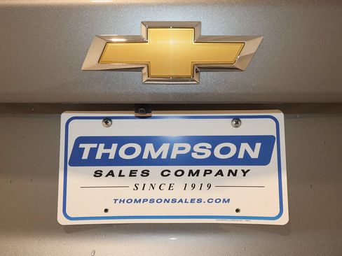 Used 2025 Chevrolet Trax LT FWD image 36