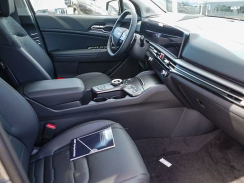 New 2026 Kia Sportage SX Prestige image 10