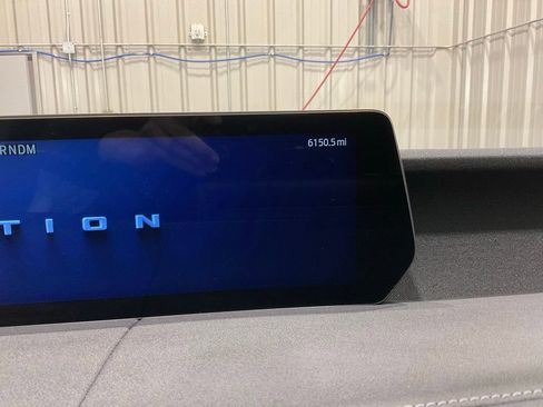 Used 2025 Ford Expedition Platinum w/ Platinum Ultimate Package image 18