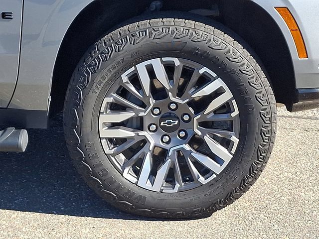 Used 2025 Chevrolet Tahoe Z71 AWD/4WD image 26