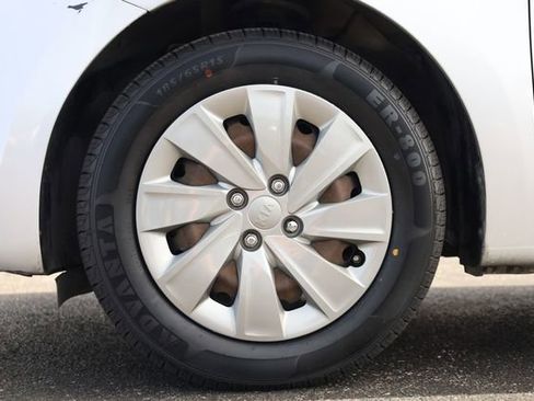 Used 2020 Kia Rio S image 9