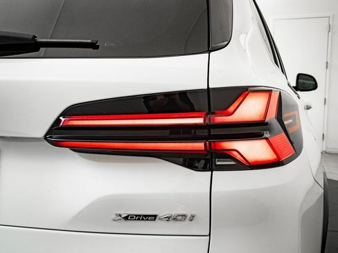 Certified 2025 BMW X5 xDrive40i image 9