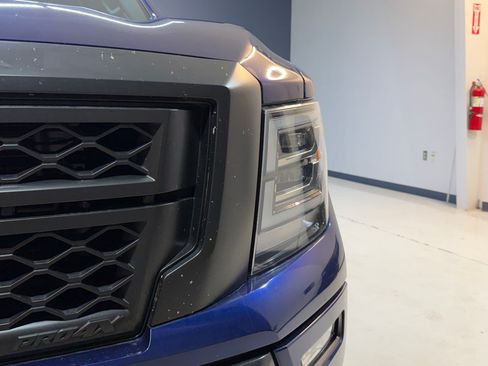 Used 2024 Nissan Titan PRO-4X w/ Pro-4x Convenience Package AWD/4WD image 11